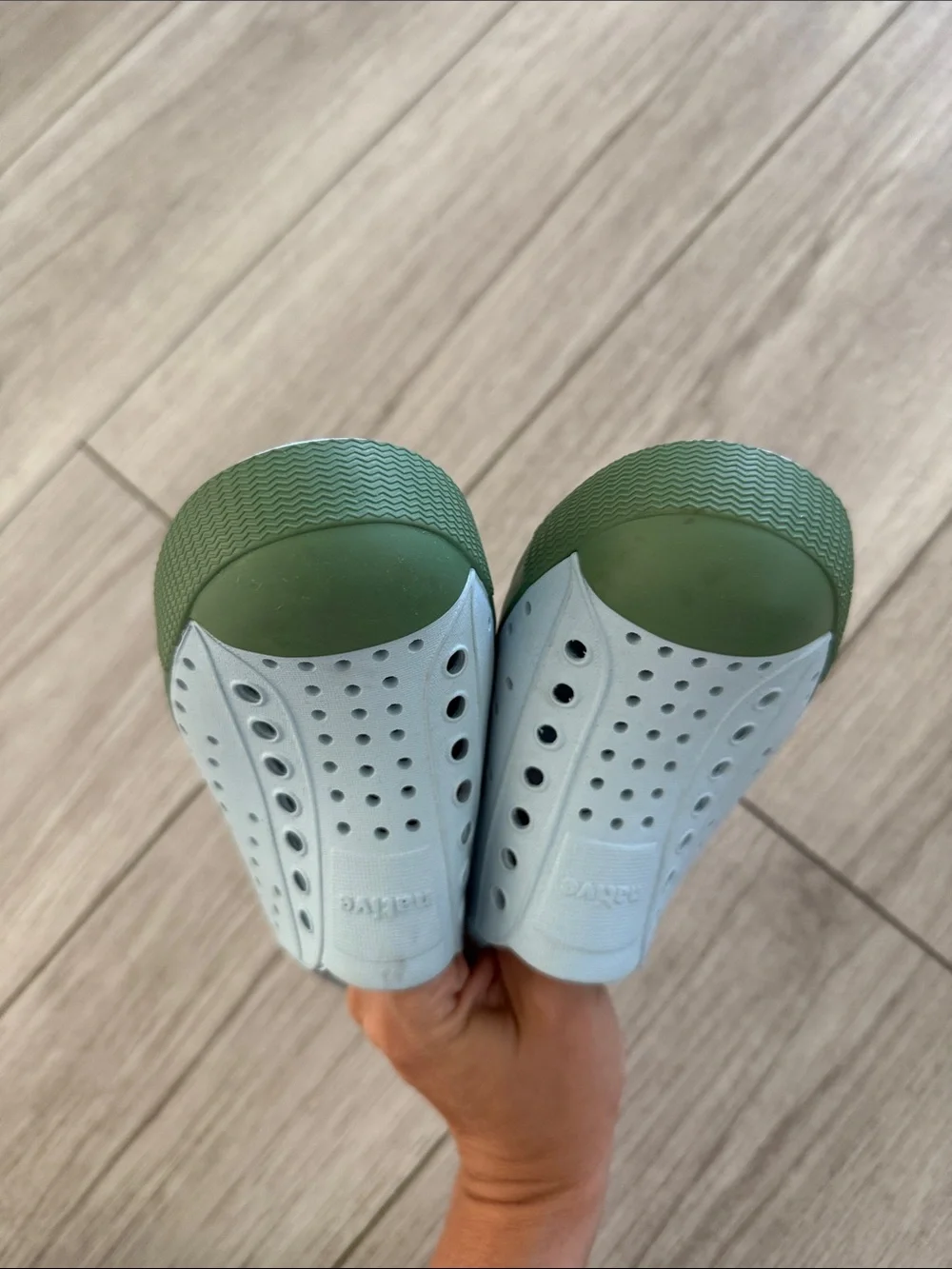 Native Kids Jefferson Air Blue/Loch Green Water Shoes Size 12